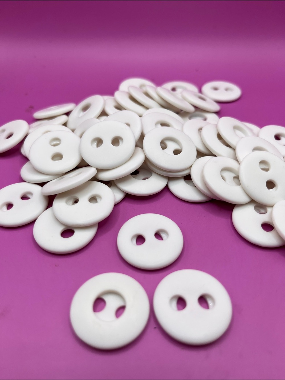 Vintage White 2-Hole Kids Buttons - Bulk Pack